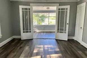 201 Ariana St, Lakeland, FL 33803 - Photo 2