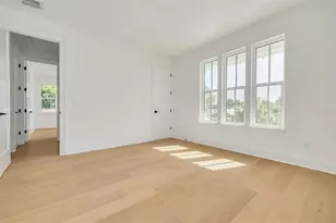 1420 14th St N, Saint Petersburg, FL 33704 - Photo 28