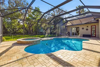 15108 Kestrelglen Way, Lithia, FL 33547 - Photo 2
