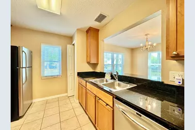 160 Coquina Bay Drive, Saint Petersburg, FL 33705 - Photo 12