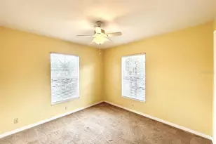 160 Coquina Bay Drive, Saint Petersburg, FL 33705 - Photo 22