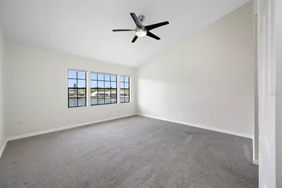 10416 Saint Tropez Place, Tampa, FL 33615 - Photo 18