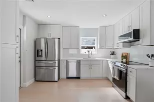 4043 Shore Acres Blvd NE, Saint Petersburg, FL 33703 - Photo 12