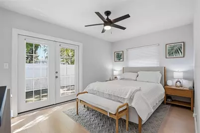 4043 Shore Acres Boulevard NE, Saint Petersburg, FL 33703 - Photo 4