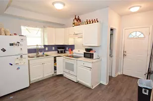 811 18th Ave S, Saint Petersburg, FL 33705 - Photo 4