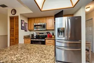 2911 Lahlor Ln, Palm Harbor, FL 34684 - Photo 10