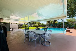 1449 45th Ave NE, Saint Petersburg, FL 33703 - Photo 38