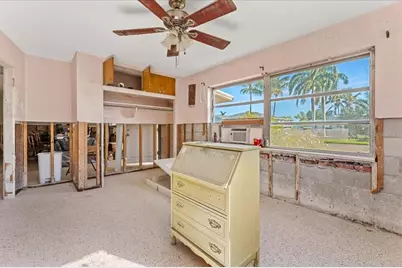 6971 Grande Vista Way S, Saint Petersburg, FL 33707 - Photo 18