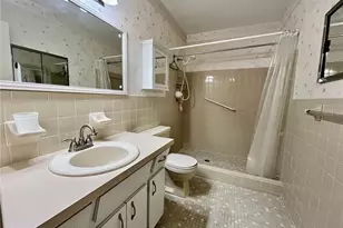 2258 World Pkwy Blvd W, Clearwater, FL 33763 - Photo 28