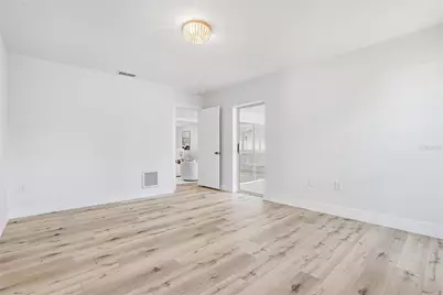 5708 Bayshore Drive, Seminole, FL 33772 - Photo 24