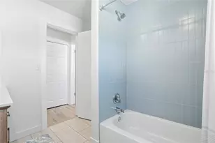 5708 Bayshore Dr, Seminole, FL 33772 - Photo 32