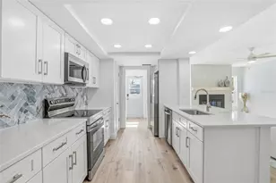 5708 Bayshore Dr, Seminole, FL 33772 - Photo 14