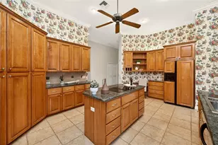 7640 Hunter Ln N, Pinellas Park, FL 33782 - Photo 14