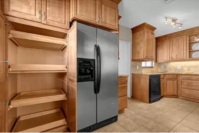 4237 Dr Martin Luther King Jr Street N, Saint Petersburg, FL 33703 - Photo 6