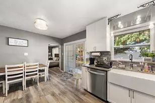 9940 108th St, Seminole, FL 33772 - Photo 8