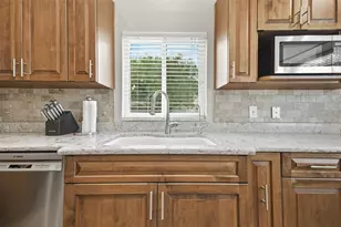 4852 Ridgemoor Cir, Palm Harbor, FL 34685 - Photo 10