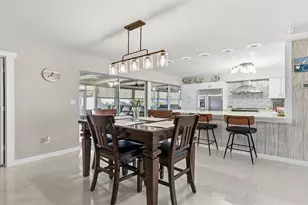 4091 50th Ave S, Saint Petersburg, FL 33711 - Photo 8