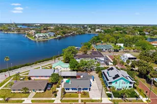 410 W Lemon St, Tarpon Springs, FL 34689 - Photo 48