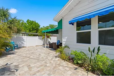 410 W Lemon Street, Tarpon Springs, FL 34689 - Photo 38