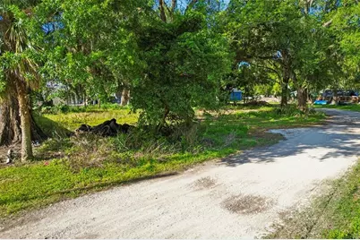 1401 Drane Street SE, Plant City, FL 33563 - Photo 14