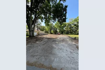 1207 Pine Avenue NW, Largo, FL 33770 - Photo 4