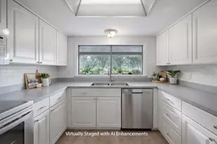 4206 Golf Club Ln, Tampa, FL 33618 - Photo 14