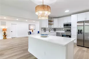 2753 Valencia Dr, Sarasota, FL 34239 - Photo 24