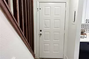 4006 Cedar Limb Ct, Tampa, FL 33614 - Photo 8