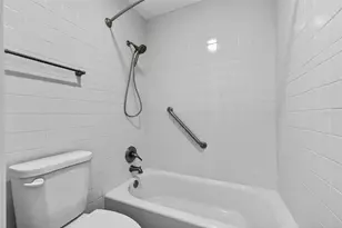 6257 Cape Hatteras Way NE, Saint Petersburg, FL 33702 - Photo 22