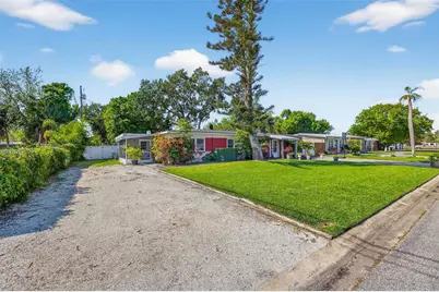 1760 75th Avenue N, Saint Petersburg, FL 33702 - Photo 2