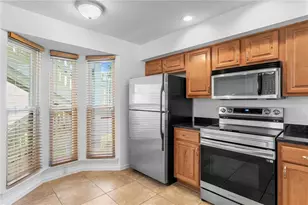 10399 Paradise Blvd, Treasure Island, FL 33706 - Photo 12