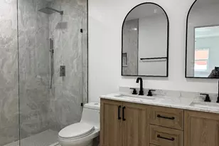 4611 W McElroy Ave, Tampa, FL 33611 - Photo 16