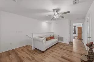 30688 Veridian Wy, Wesley Chapel, FL 33543 - Photo 18