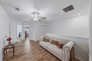 30688 Veridian Wy, Wesley Chapel, FL 33543 - Photo 20