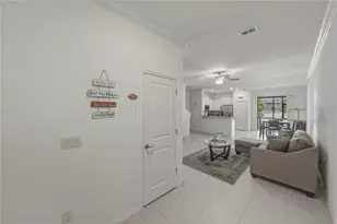 30688 Veridian Wy, Wesley Chapel, FL 33543 - Photo 2