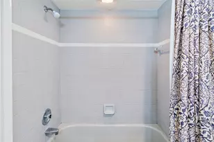 7001 18th St N, Saint Petersburg, FL 33702 - Photo 28