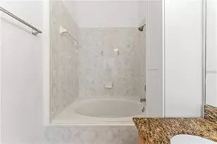 1437 Harbour Walk Rd, Tampa, FL 33602 - Photo 20