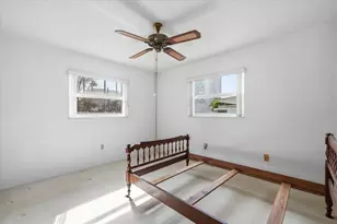 140 Patlin Cir E, Largo, FL 33770 - Photo 26