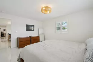 13133 Dorchester Dr, Seminole, FL 33776 - Photo 20