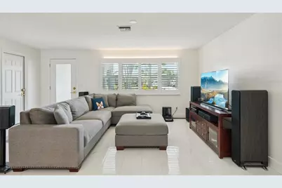 13133 Dorchester Drive, Seminole, FL 33776 - Photo 8