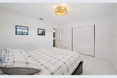 13133 Dorchester Drive, Seminole, FL 33776 - Photo 26