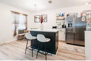 3229 W Fielder St, Tampa, FL 33611 - Photo 4