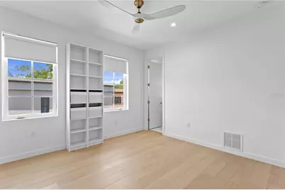 325 22nd Avenue NE, Saint Petersburg, FL 33704 - Photo 48