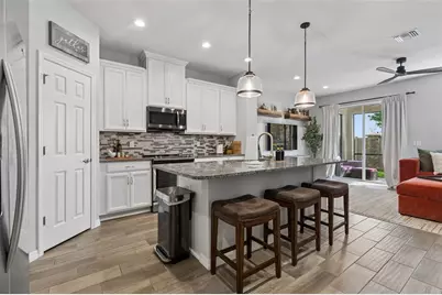 2064 Lake Waters Pl, Lutz, FL 33558 - Photo 12