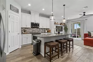 2064 Lake Waters Pl, Lutz, FL 33558 - Photo 12