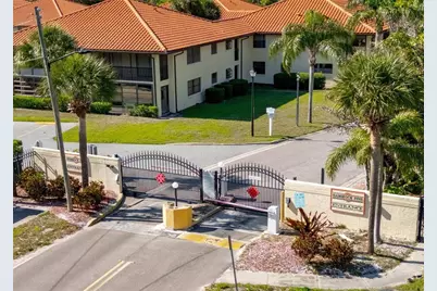 2511 Hammock Court #2511, Clearwater, FL 33761 - Photo 2
