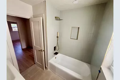 644 Manor Drive W, Dunedin, FL 34698 - Photo 12