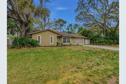 9062 Blackstone Street, Spring Hill, FL 34608 - Photo 4