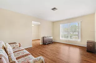1709 Sakura Dr, Valrico, FL 33596 - Photo 8