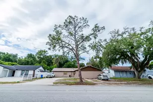8006 Jackson Springs Rd, Tampa, FL 33615 - Photo 4